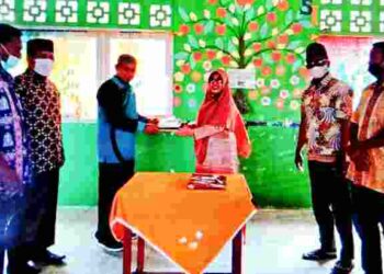 Pisah Sambut Pejabat Kepsek SDN 005 Sepempang Penuh Dengan Keharuan