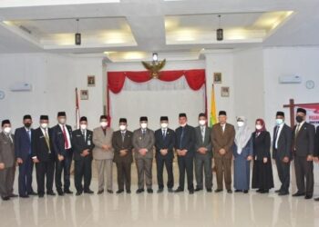 Bupati Lingga M.Nizar Lantik Pejabat Tinggi Pratama Tekankan Prestasi Kerja Kedepan