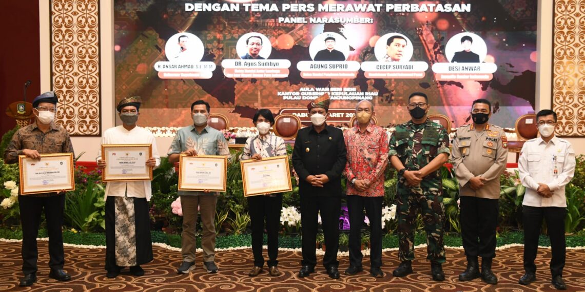 Seminar Nasional Bertemakan Pers Merawat Perbatasan Resmi Dibuka Gubernur