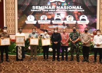 Seminar Nasional Bertemakan Pers Merawat Perbatasan Resmi Dibuka Gubernur