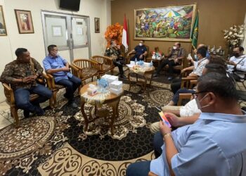 Bupati Bersama Ketua DPRD Lingga Silaturahmi Dengan KADIN Batam sharing Upaya Peluang Kerjasama