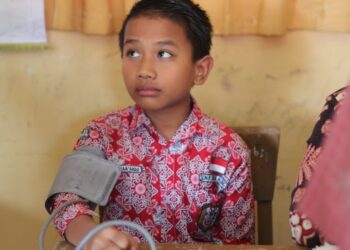 Kadisdik Kab Padang Pariaman Gelar Sosialisasi & Vaksinasi Bagi 6-11