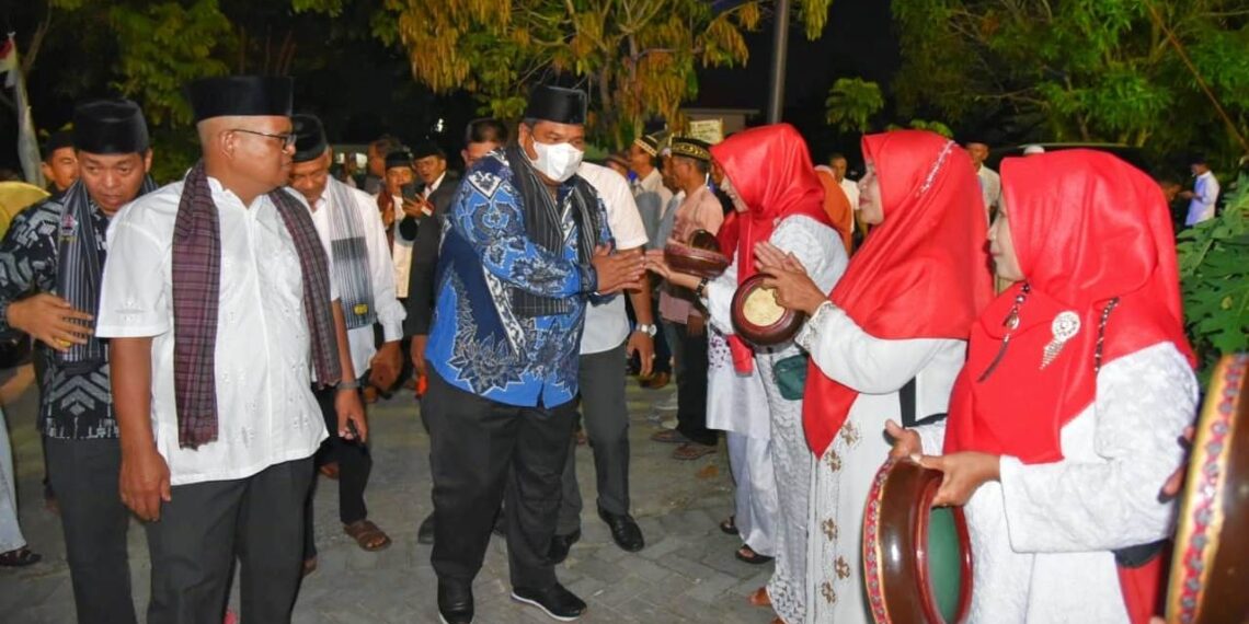 Bupati Padang Pariaman Hadiri Halal Bi Halal PKDP Pekanbaru Meriah.