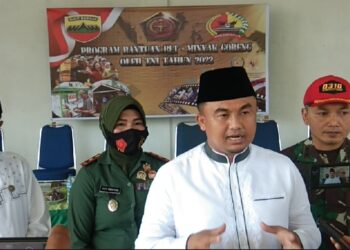 Bupati Dharmasraya Bersama Dandim 0310/Ss Serahkan Bantuan Kepada PKLW MG
