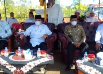 Wabup Rahmang Letakan Batu Pertama Pembangunan Surau dan Gedung PKDP INHIL