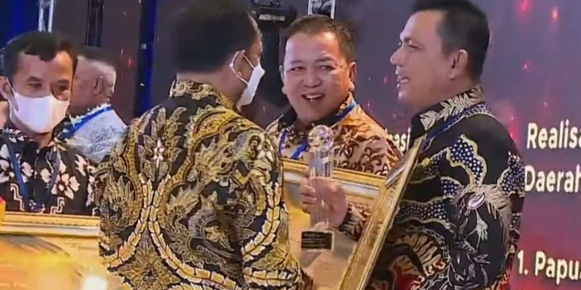 Realisasi Belanja APBD-nya Tertinggi di 2021, Pemprov Kepri Terima Anugrah Dari Mendagri