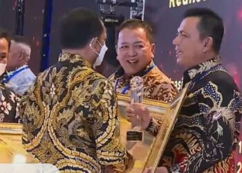 Realisasi Belanja APBD-nya Tertinggi di 2021, Pemprov Kepri Terima Anugrah Dari Mendagri
