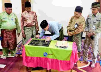 Rodhial Huda Resmikan Mushola Abror SDN 007 Ranai Daratan