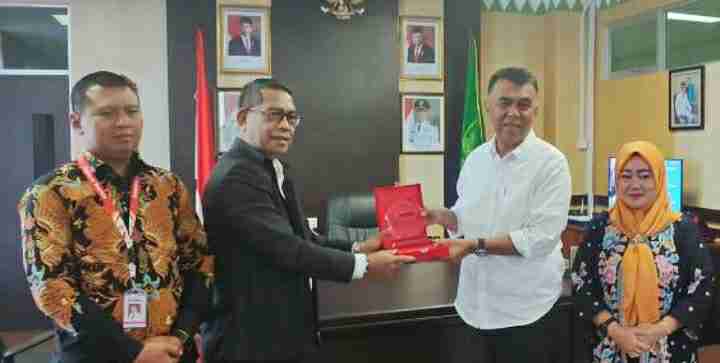 Bupati Natuna Terima Kunjungan PT Asuransi Buminda