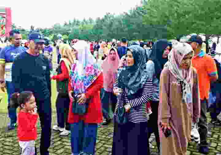 Bazar Murah Diserbu Warga Ranai