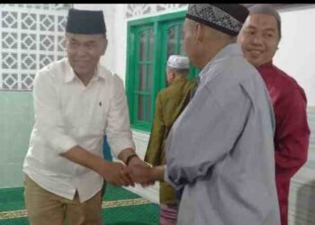 Bupati Natuna  Ajak Jemaah Masjid At-Taqwa Midai Selalu Bersukur Pada Allah SWT