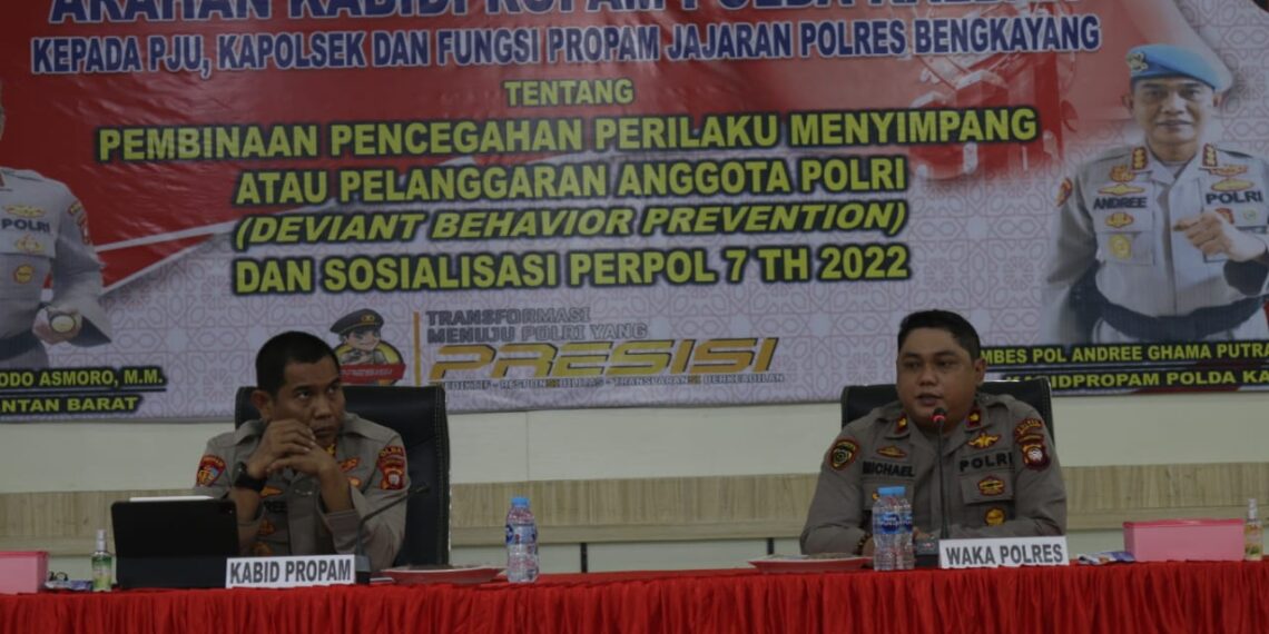 Kabid Propam Polda Kalbar Beri Arahan Kepada Personel Polres Bengkayang
