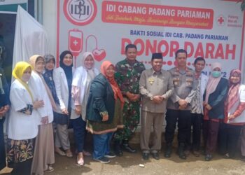 Wabup Padang Pariaman  Jadi Peserta Donor Darah pada Hut IDI Ke-72