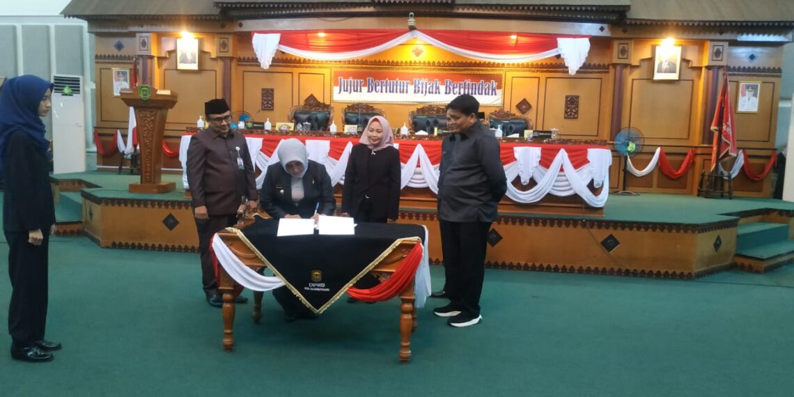 DPRD Tanjungpinang Dalam Sidang Paripurna Sepakati KUAPPAS RAPBD Kota Tanjungpinang Tahun 2022