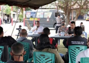 Kapolres Bengkayang Sambut Hangat Warga Dalam Menyampaikan Aspirasi Hingga Mencair