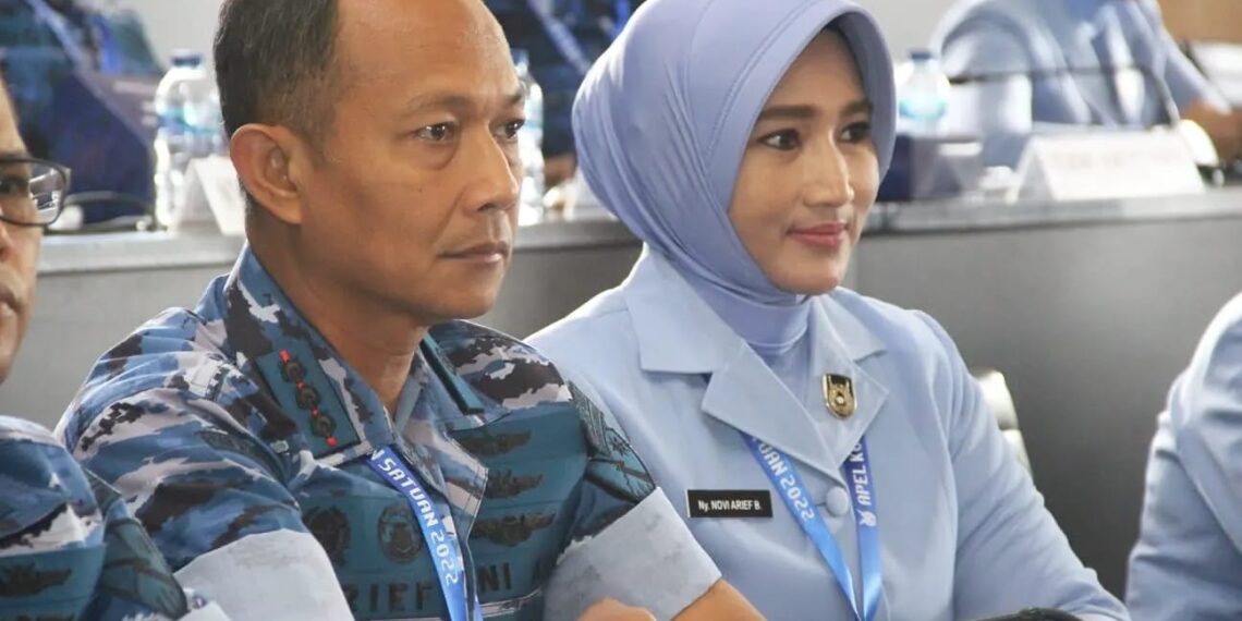 Danlanud RHF Beserta Ketua PIA Ardhya Garini Cab.13/D.I Lanud RHF ikuti Apel Komandan Satuan TNI AU 2022.