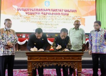 DPRD Kepri Gelar Paripurna Penandatanganan KUA dan PPAS TA 2023