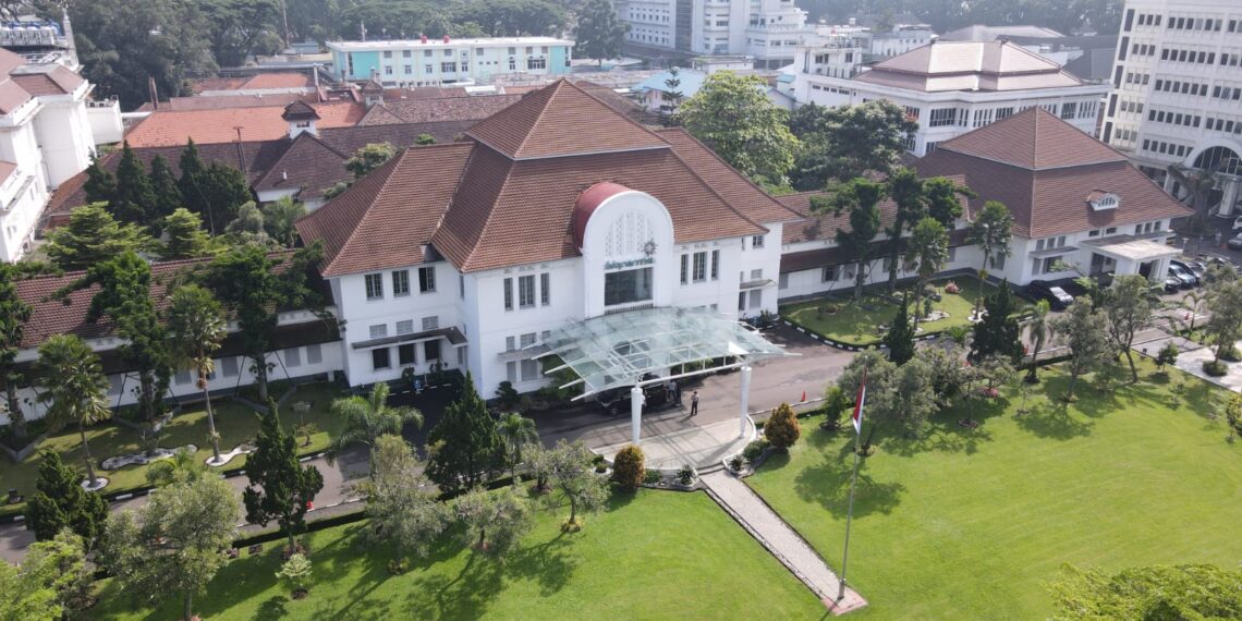 2023 Bio Farma Siap Bertransformasi Sebagai “The Dancing Giant”