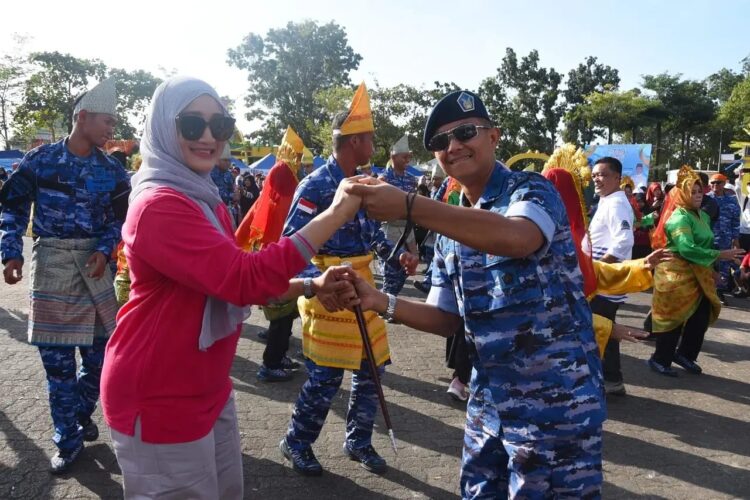 Lanud Raja Haji Fisabilillah Tampilkan 3 Tarian, hibur Masyarakat Kota Tanjungpinang.
