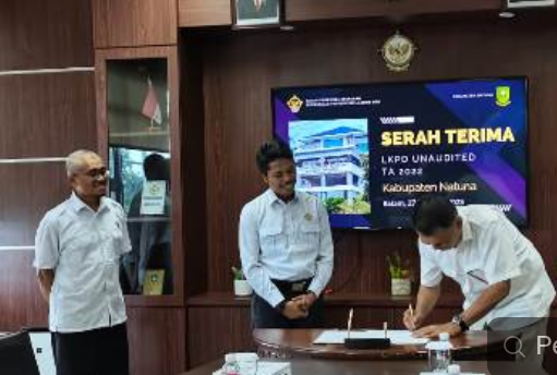 Bupati Natuna Serahkan LKPD ke BPK RI Perwakilan Batam