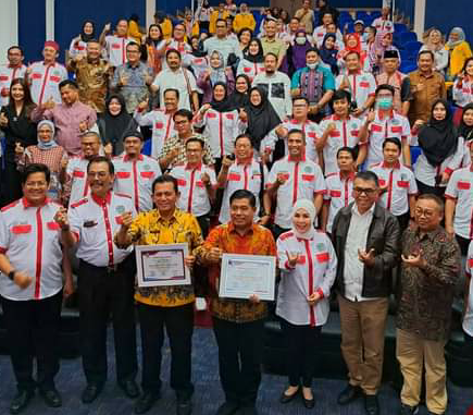 Bupati Natuna Hadiri Seminar Nasional Pengembangan SDM di Batam
