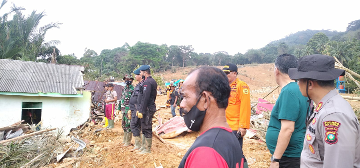 Ketua DPRD Natuna Apresiasi Tim Gabungan Evakuasi  Korban Bencana