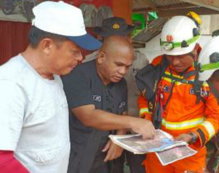 Ketua Komisi I DPRD Natuna Berharap Korban Longsor Serasan Ditemukan .