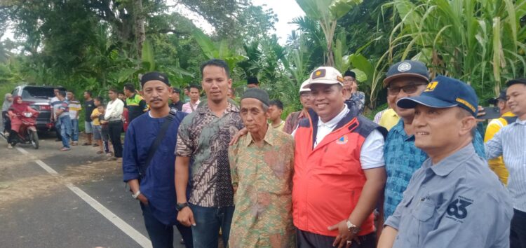 Bupati Suharti Bur Bangun Baru Jalan Pengganti Lakuak Landie Yang Putus