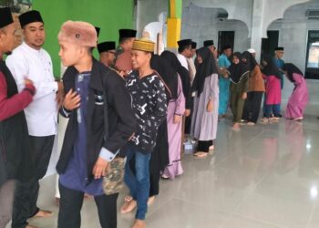 Camat Hardi Safitri Lepas Peserta STQH Lingga Utara Akan Bertarung Di Tingkat Kabupaten