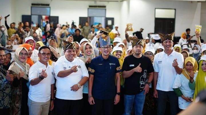 Kepemimpinan Suharti Bur/Rahmang Diapresiasi Sandiaga Uno Pertumbuhan Ekonomi Padang Pariaman