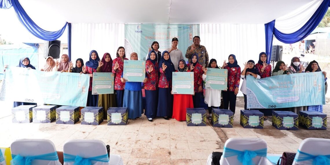 Momen Ramadhan Bio Farma Group Berkolaborasi Dengan FIADIFA Bagikan 3300 Paket Sembako di 9 Provinsi