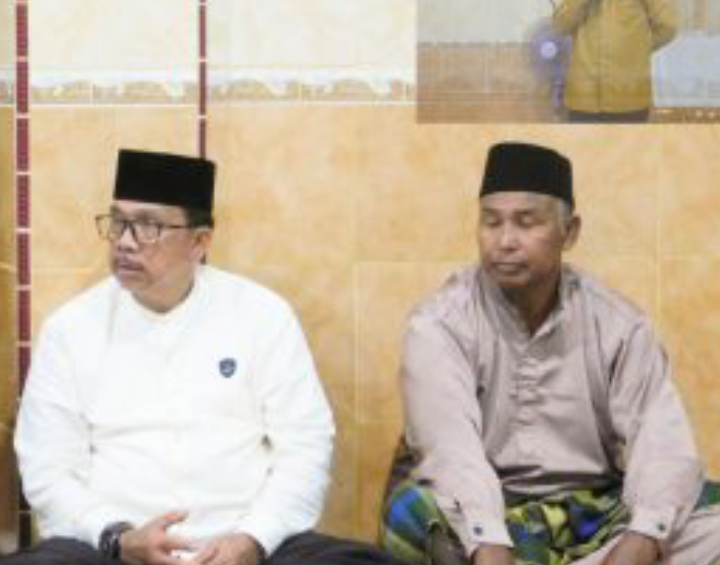 Malam Puasa ke-10 Bupati Kunjungi Masjid Al- Muttaqin  Bunteng