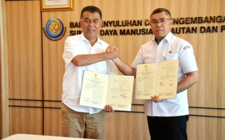 Bupati Natuna MoU dengan KKP, 10 Orang Anak Natuna Kuliah Gratis