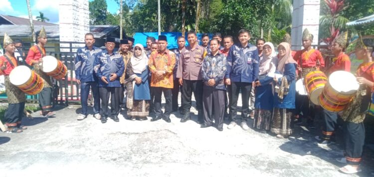 Perpisahan Siswa-siswi Kelas IX MTSN 1 Padang Pariaman Dihiasi Berbagai Seni Tari Budaya