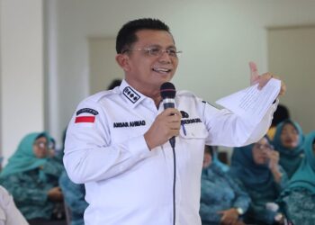 Gubernur Ansar Saat Menyampaikan Sambutan Diacara Peluncuran Prognas Pelayanan KB Sejuta Akseptor. Foto Ist