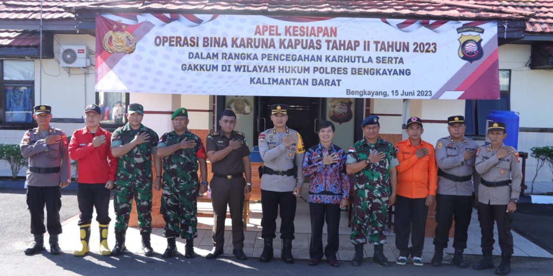 Kapolres Bengkayang Pimpin Apel Pasukan Operasi Bina Karuna Kapuas