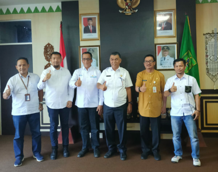 Atasi Persoalan Listrik Pemda Natuna dan Unid PLN Riau dan Kepri Akan Tambah Mesin Berkapasitas 4,5 Watt