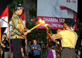 Kegiatan Malam Taptu dan Pawai Obor di Pantai Piwang Natuna Dilepas Mendagri RI Tito Karnavian