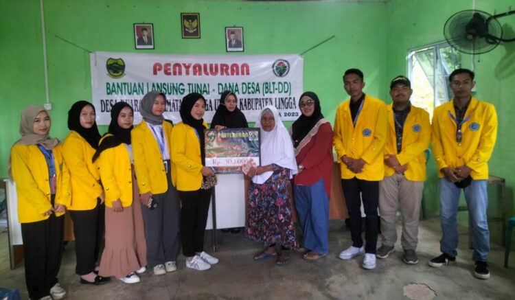 Warga Desa Daura Terima BLT Melalui Pemerintah Desa Duara Kec. Lingga Utara