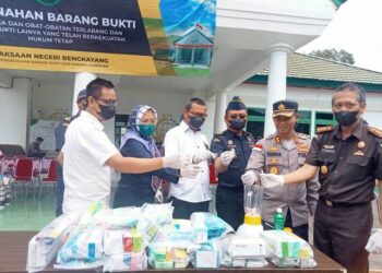 Kejaksaan Negeri Bengkayang Musnahkan Barang Bukti Perkara Ynag Sudah Incrach