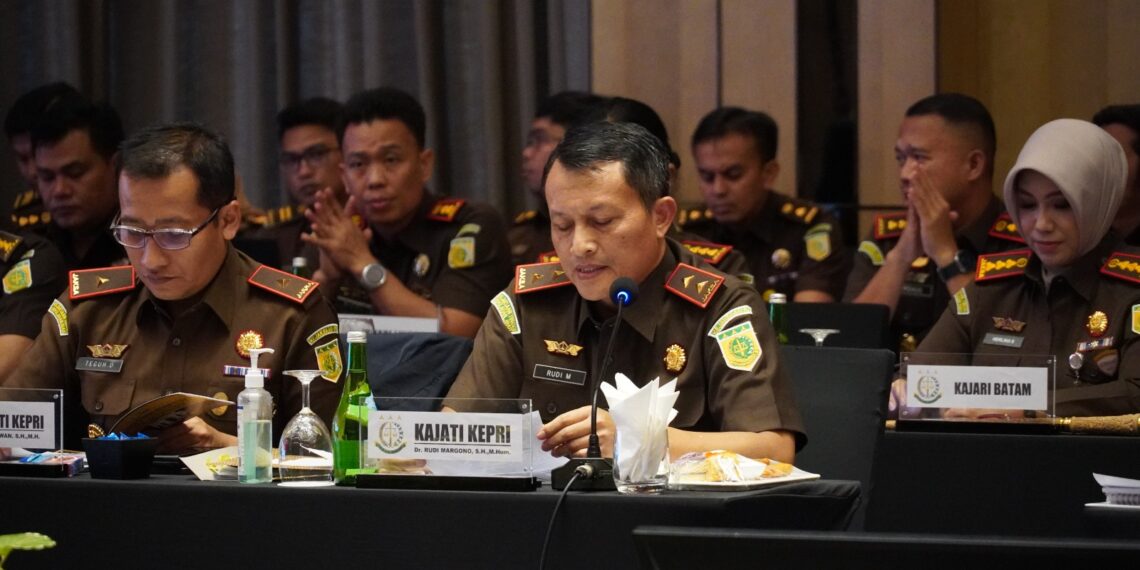 Kajati Kepri Sambut Kungker Reses Komisi III DPR RI Sekaligus Paparkan Capaian Kinerjanya