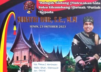 Suharti Bur Resmi Sandang Jabatan Datuak Putiah Gelar Kebesaran Kaum Suku Sikumbang.