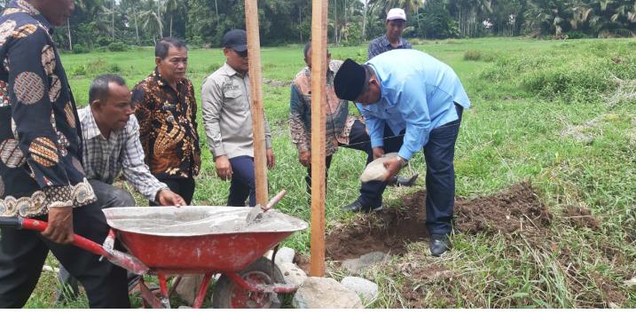 Bupati Suhatri Bur Letakkan Batu Pertama Rehabilitasi DAM Jaringan Irigasi Tersier