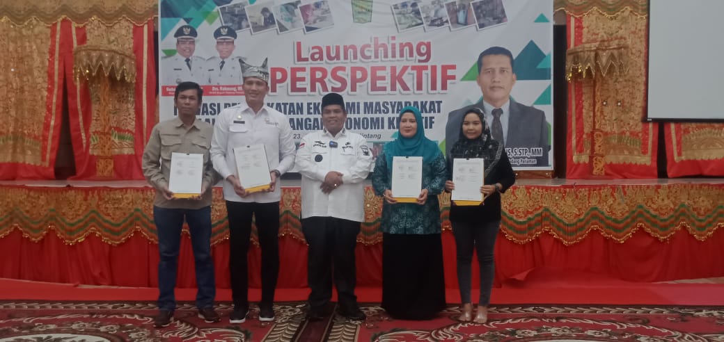 Bupati Suharti Bur Apresiasi Sekdanya Sekaligus Launching Perspektif Ekonomi Kreatif