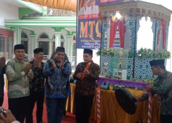 Bupati Suhatri Bur Resmi Buka Acara MTQ Nasional Ke 49 Tingkat Kecamatan Enam Lingkung
