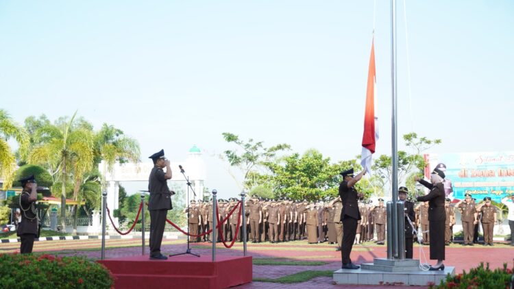 Kajati Kepri Pimpin Upacara Dalam Peringati Hari Sumpah Pemuda Ke-95