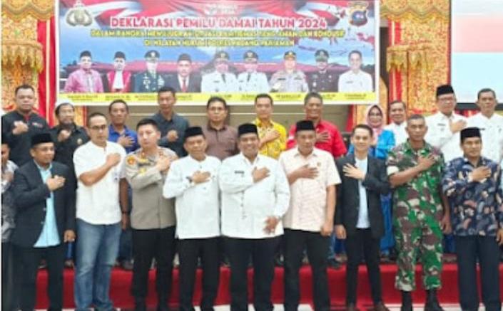 Bupati Padang Pariaman Suhatri Bur saksikan Deklarasi Pemilu Damai Tahun 2024