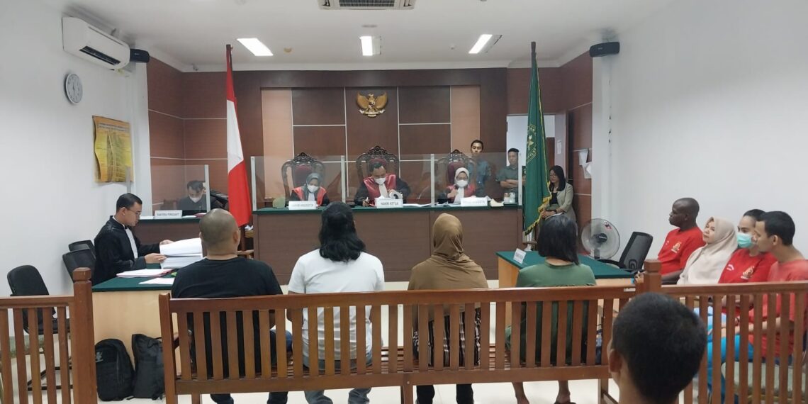 Terlindungi: Sari Korban Penipuan Bisnis Online, Dihadapan “Pak Hakim” Kepolisian Diminta Untuk Menangkap Zakyah Cs Sendikat