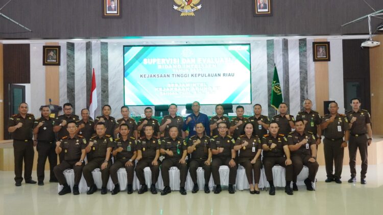 Se Jamintel Kejagung Ri Supervisi Evaluasi Intelijen Kejaksaan Se  Kepri