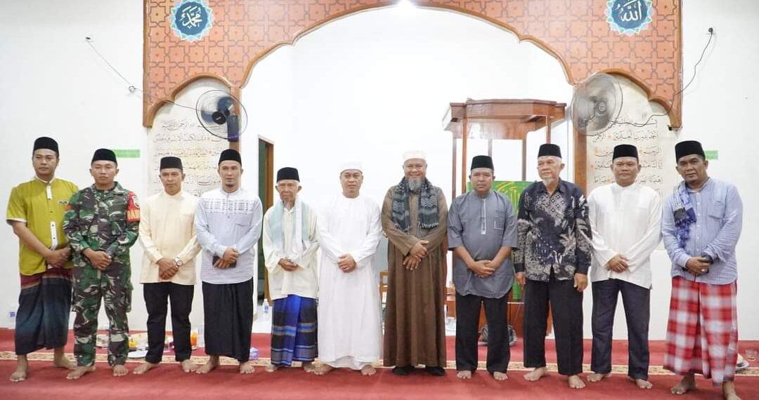 Bupati Lingga Hadiri Acara Nuzullul Qur’an 1445 H Dimasjid Al Taqwa Kampung Kuit Duara